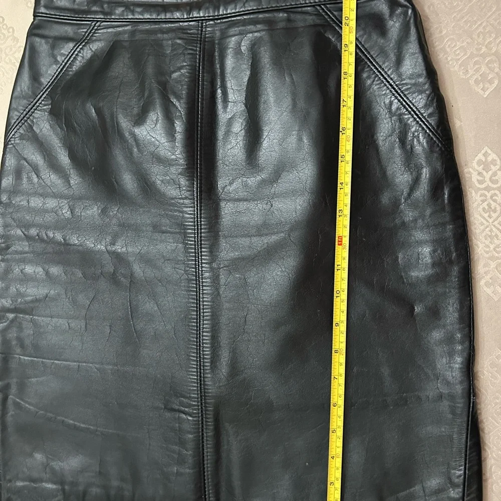 HOLT RENFREW LEATHER - Picture 5 of 8